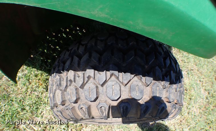 image for item KQ9702 1998 John Deere Gator  utility vehicle