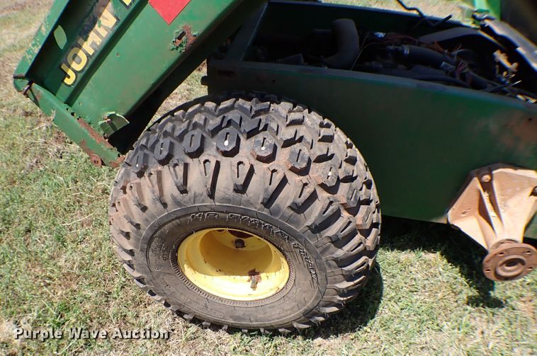 image for item KQ9702 1998 John Deere Gator  utility vehicle