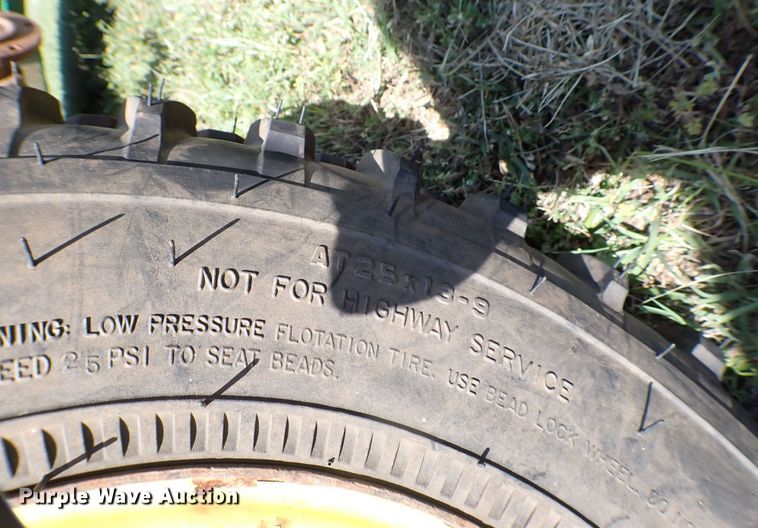 image for item KQ9702 1998 John Deere Gator  utility vehicle