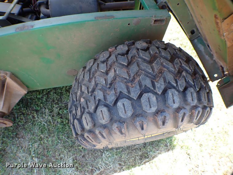 image for item KQ9702 1998 John Deere Gator  utility vehicle