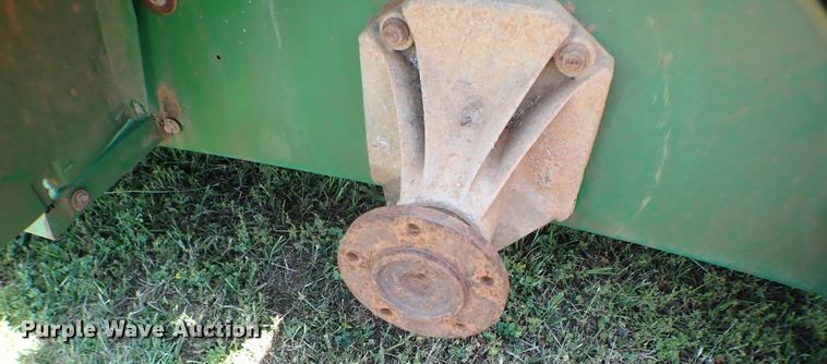 image for item KQ9702 1998 John Deere Gator  utility vehicle