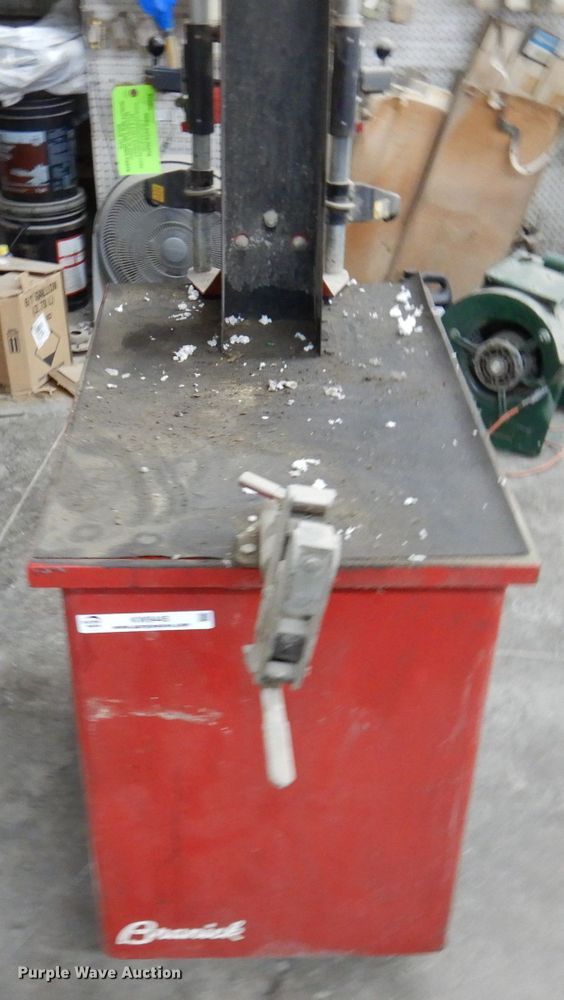 image for item KW9445 Branick MST-580A  manual strut spring compressor