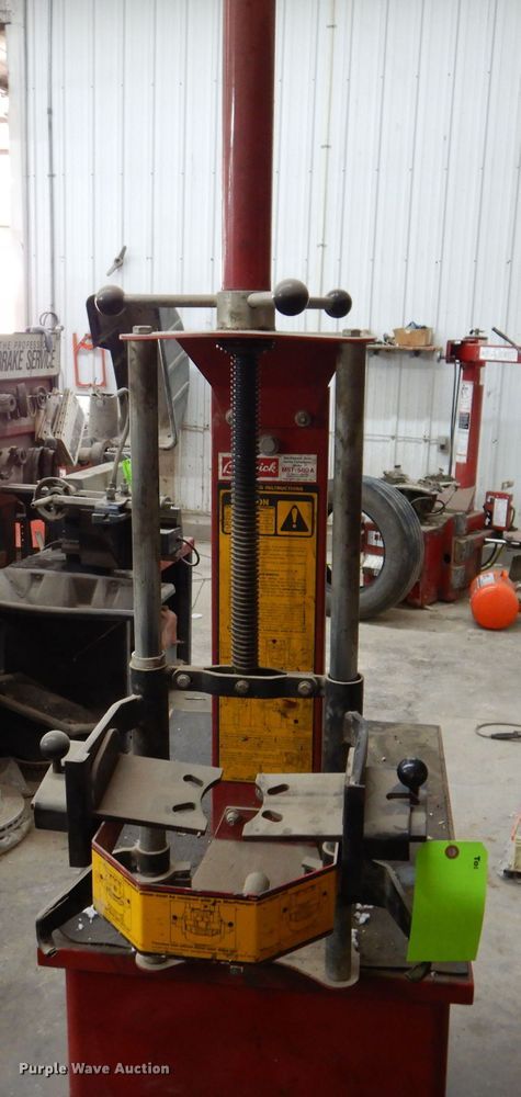 image for item KW9445 Branick MST-580A  manual strut spring compressor