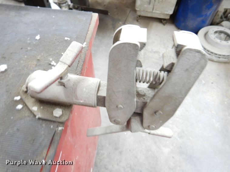 image for item KW9445 Branick MST-580A  manual strut spring compressor