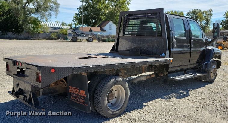 image for item KW9494 2007 Chevrolet C4500  Crew Cab flatbed truck