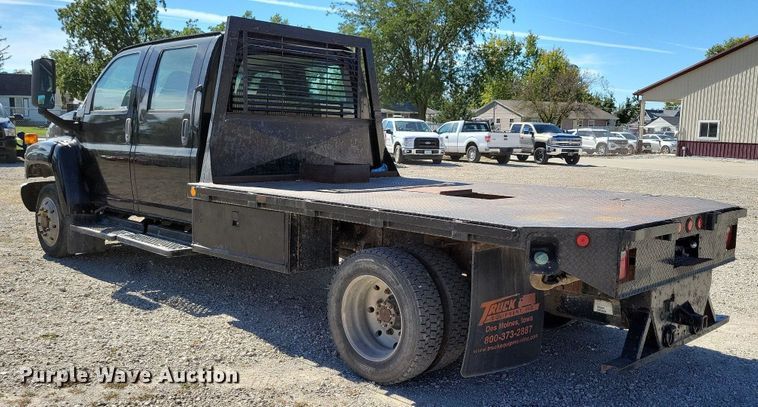 image for item KW9494 2007 Chevrolet C4500  Crew Cab flatbed truck