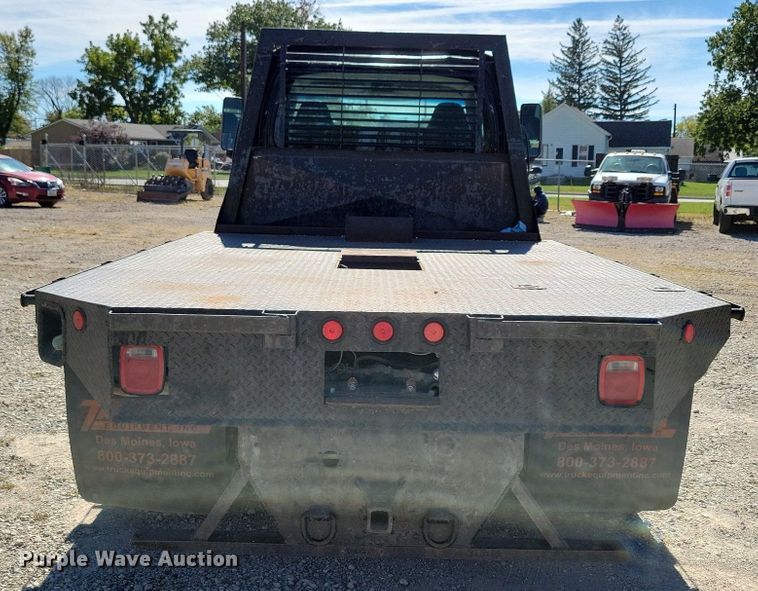 image for item KW9494 2007 Chevrolet C4500  Crew Cab flatbed truck