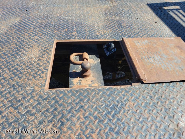 image for item KW9494 2007 Chevrolet C4500  Crew Cab flatbed truck