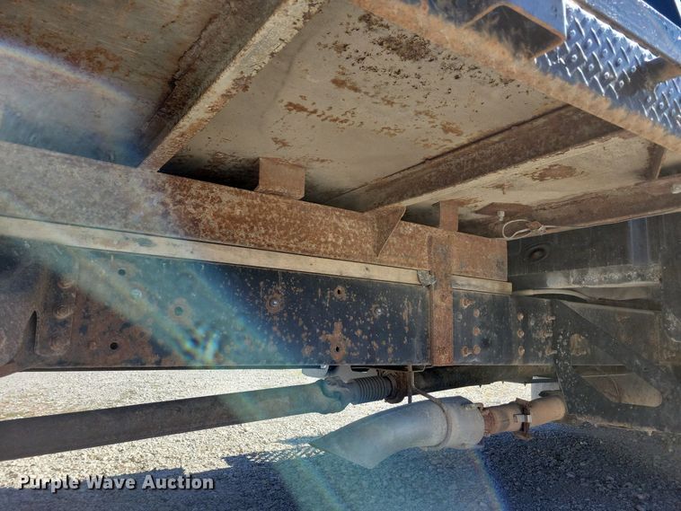 image for item KW9494 2007 Chevrolet C4500  Crew Cab flatbed truck