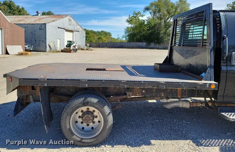 image for item KW9494 2007 Chevrolet C4500  Crew Cab flatbed truck
