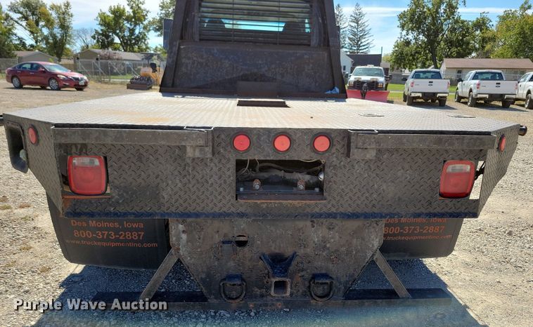 image for item KW9494 2007 Chevrolet C4500  Crew Cab flatbed truck