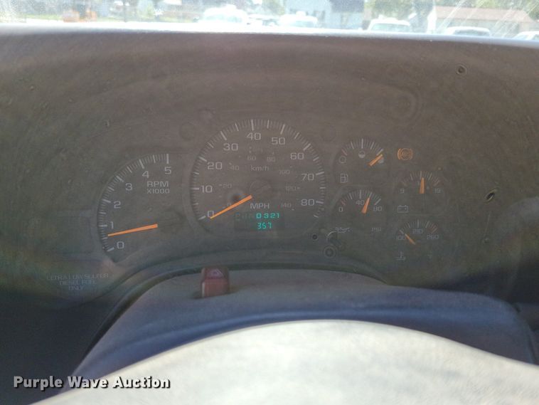 image for item KW9494 2007 Chevrolet C4500  Crew Cab flatbed truck