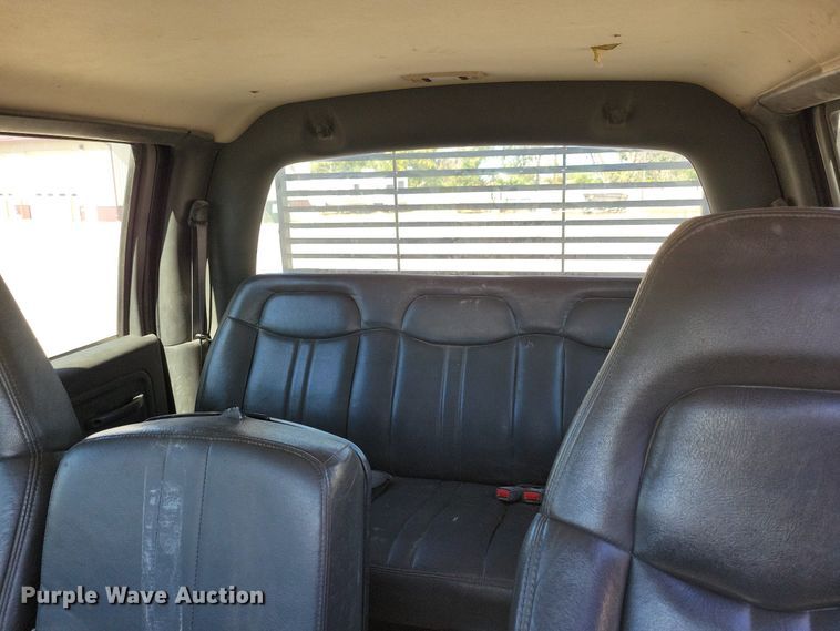 image for item KW9494 2007 Chevrolet C4500  Crew Cab flatbed truck