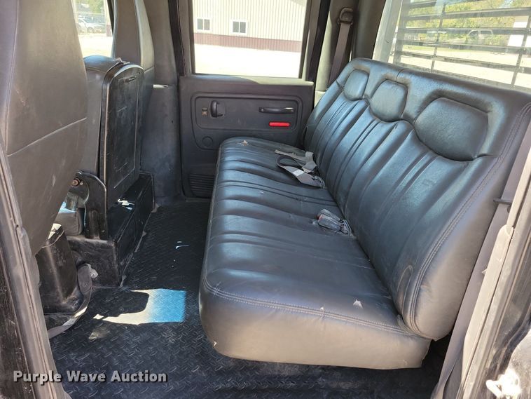 image for item KW9494 2007 Chevrolet C4500  Crew Cab flatbed truck