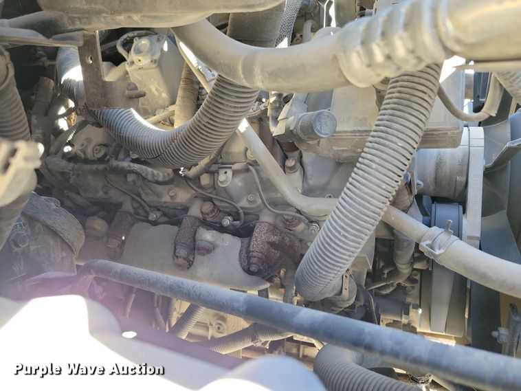 image for item KW9494 2007 Chevrolet C4500  Crew Cab flatbed truck