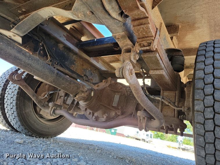 image for item KW9494 2007 Chevrolet C4500  Crew Cab flatbed truck