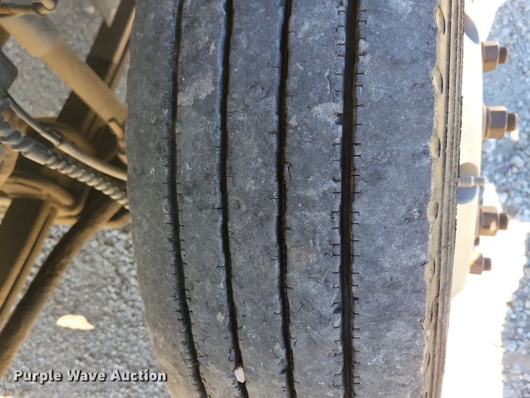 image for item KW9494 2007 Chevrolet C4500  Crew Cab flatbed truck