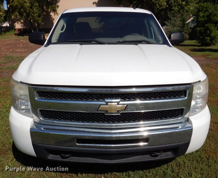 image for item KW9509 2010 Chevrolet Silverado 1500  Ext. Cab pickup truck