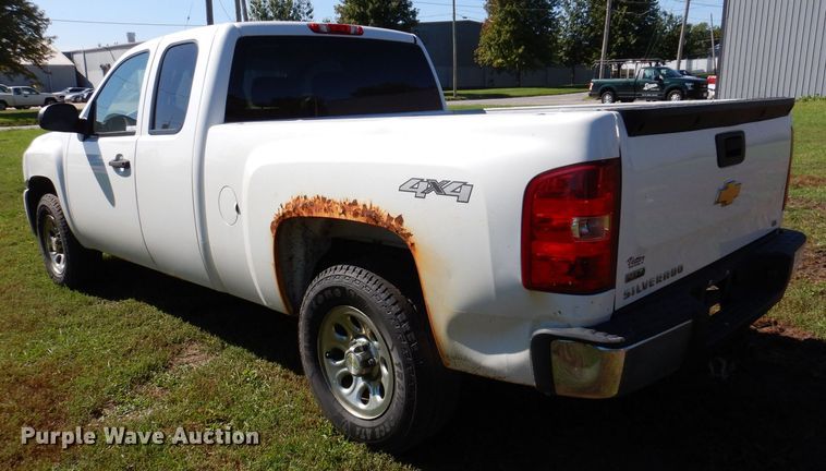 image for item KW9509 2010 Chevrolet Silverado 1500  Ext. Cab pickup truck