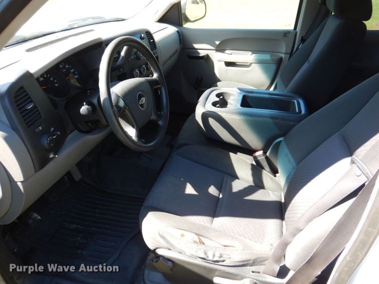 image for item KW9509 2010 Chevrolet Silverado 1500  Ext. Cab pickup truck