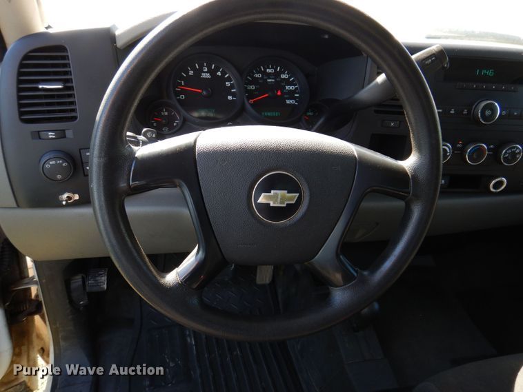 image for item KW9509 2010 Chevrolet Silverado 1500  Ext. Cab pickup truck