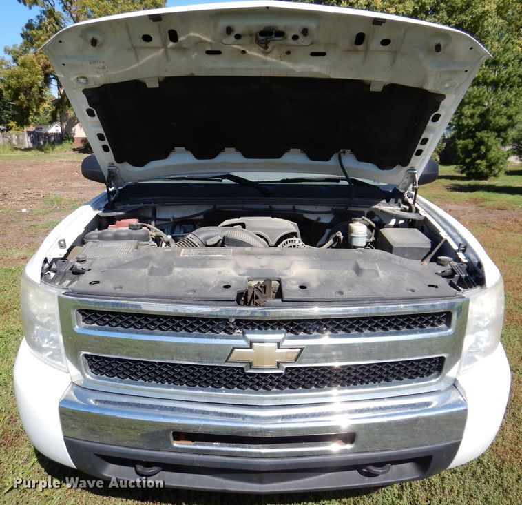 image for item KW9509 2010 Chevrolet Silverado 1500  Ext. Cab pickup truck