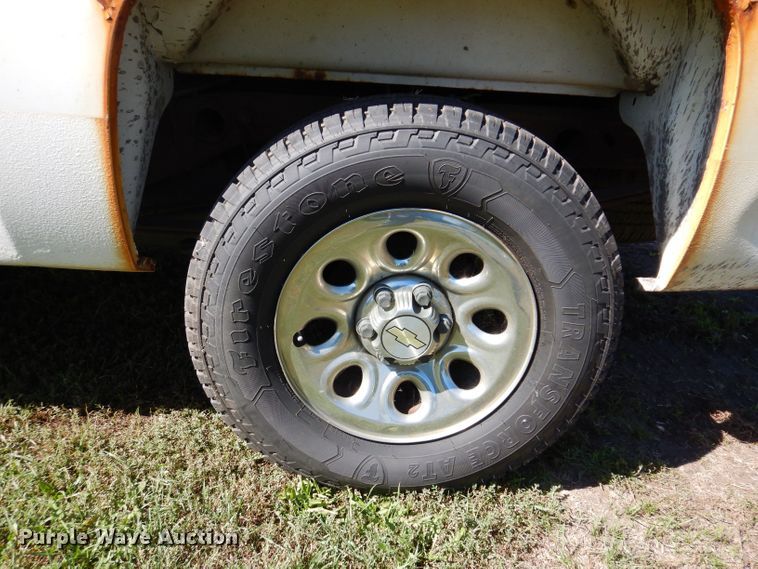 image for item KW9509 2010 Chevrolet Silverado 1500  Ext. Cab pickup truck