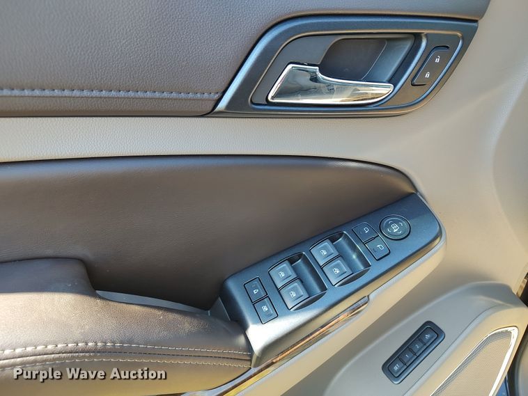 image for item LK9850 2015 Chevrolet Suburban 1500  SUV