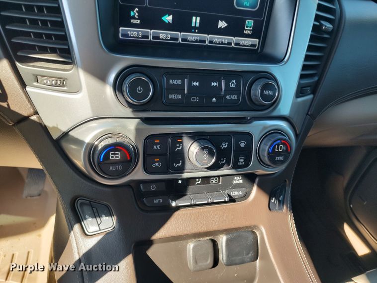 image for item LK9850 2015 Chevrolet Suburban 1500  SUV