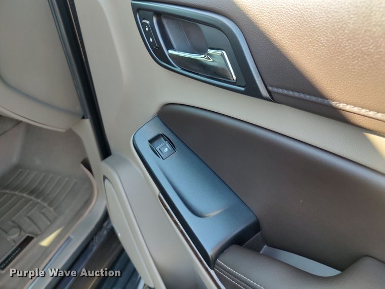 image for item LK9850 2015 Chevrolet Suburban 1500  SUV