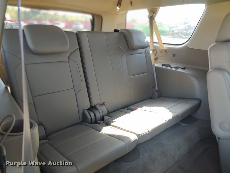 image for item LK9850 2015 Chevrolet Suburban 1500  SUV