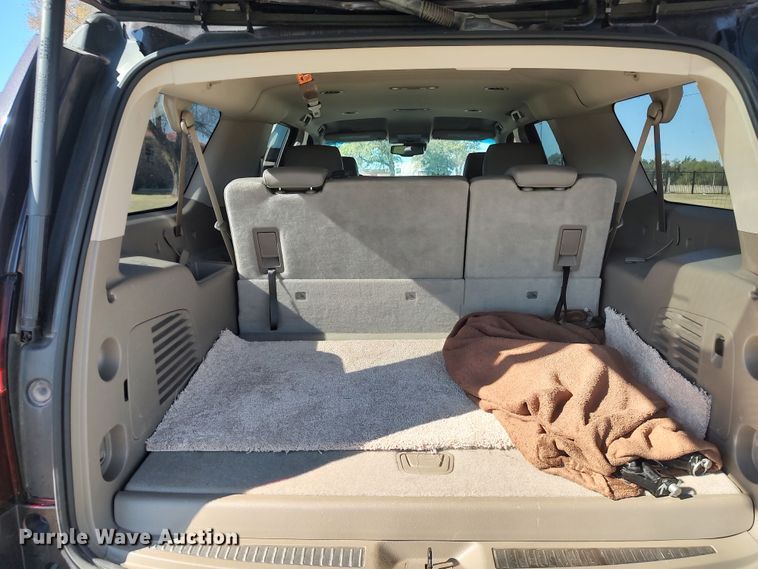 image for item LK9850 2015 Chevrolet Suburban 1500  SUV