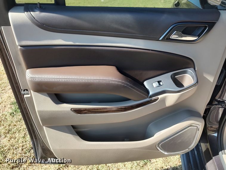 image for item LK9850 2015 Chevrolet Suburban 1500  SUV