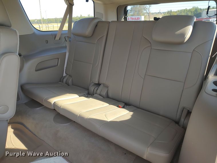 image for item LK9850 2015 Chevrolet Suburban 1500  SUV