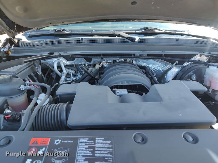 image for item LK9850 2015 Chevrolet Suburban 1500  SUV