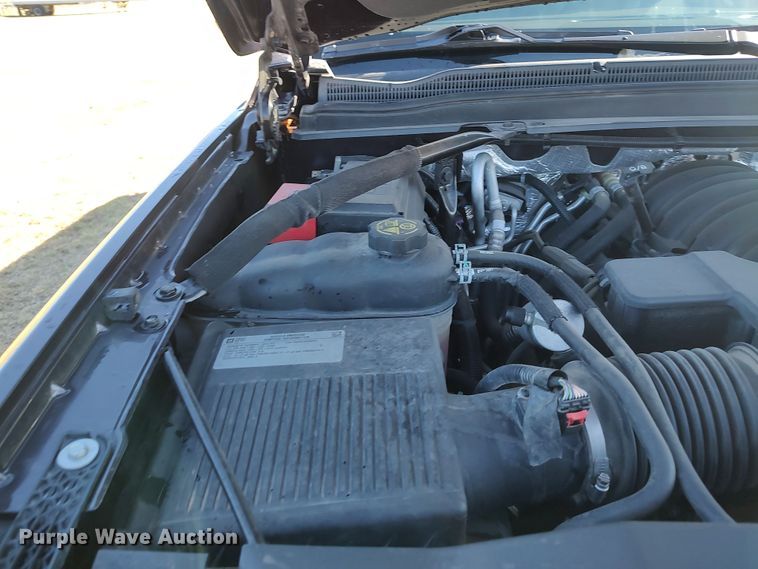 image for item LK9850 2015 Chevrolet Suburban 1500  SUV