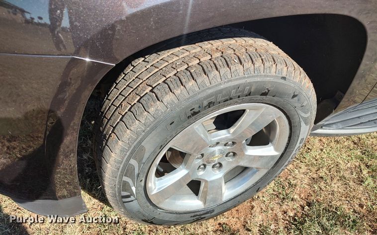 image for item LK9850 2015 Chevrolet Suburban 1500  SUV