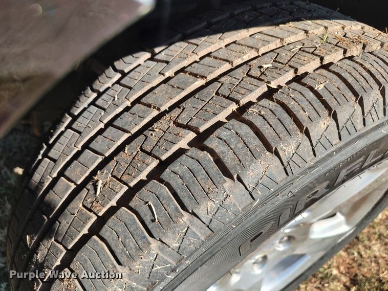 image for item LK9850 2015 Chevrolet Suburban 1500  SUV