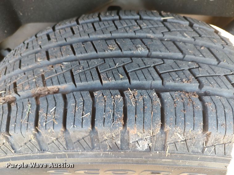 image for item LK9850 2015 Chevrolet Suburban 1500  SUV