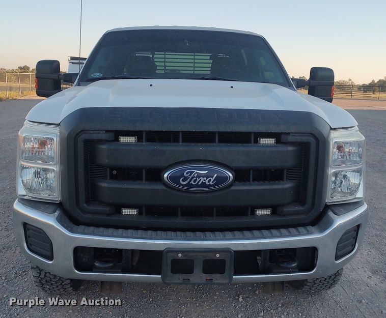 image for item LK9873 2015 Ford F250 Super Duty  Crew Cab pickup truck