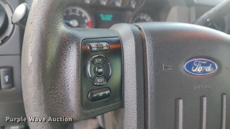 image for item LK9873 2015 Ford F250 Super Duty  Crew Cab pickup truck