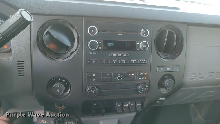 image for item LK9873 2015 Ford F250 Super Duty  Crew Cab pickup truck