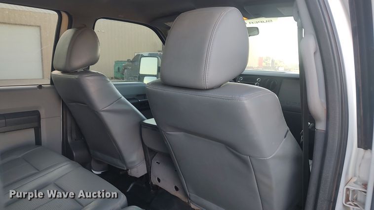 image for item LK9873 2015 Ford F250 Super Duty  Crew Cab pickup truck