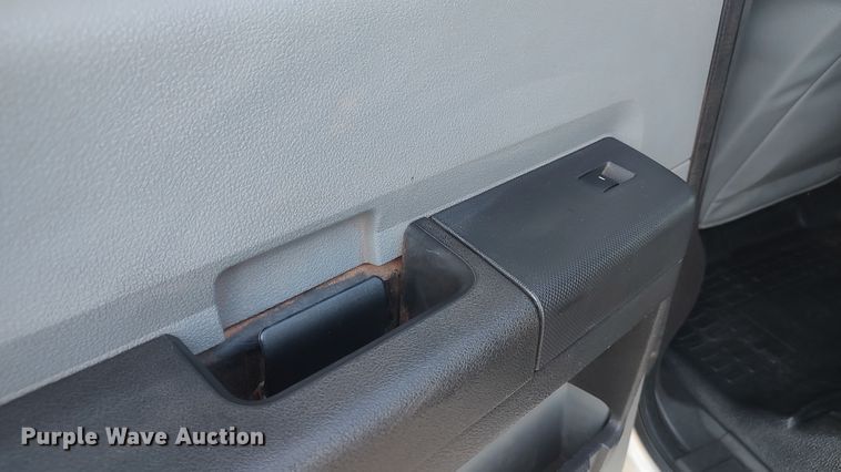 image for item LK9873 2015 Ford F250 Super Duty  Crew Cab pickup truck