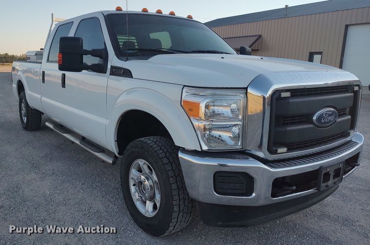 image for item LK9875 2016 Ford F250 Super Duty  Crew Cab pickup truck