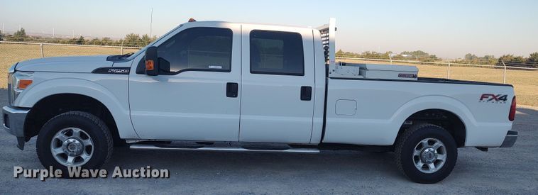 image for item LK9875 2016 Ford F250 Super Duty  Crew Cab pickup truck