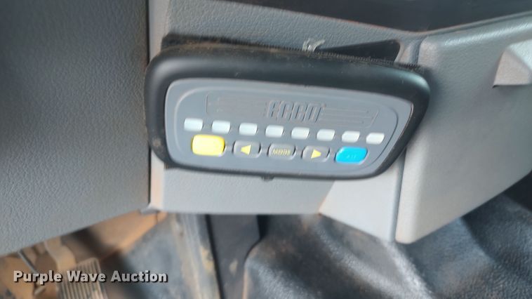 image for item LK9875 2016 Ford F250 Super Duty  Crew Cab pickup truck