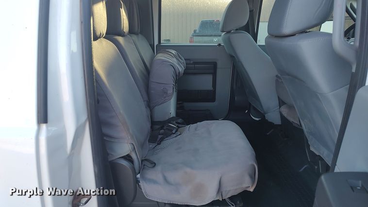 image for item LK9875 2016 Ford F250 Super Duty  Crew Cab pickup truck