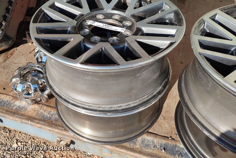 image for item LK9877 (4) Ford 20" wheels