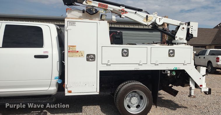 image for item LK9892 2015 Dodge Ram 5500HD  utility / service truck